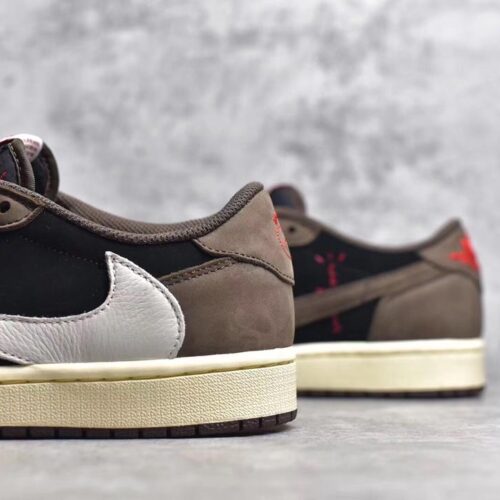 Travis Scott X Air Jordan 1 Low Mocha - 10