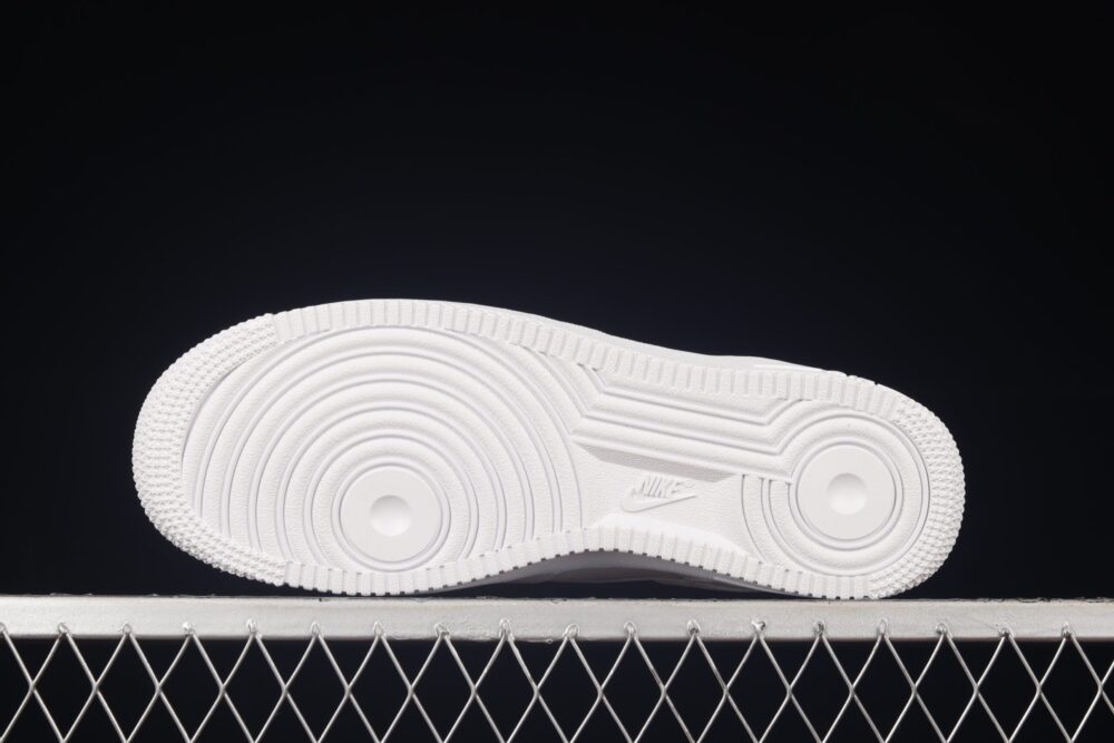 Nike Air Force 1 Low Supreme White - 6
