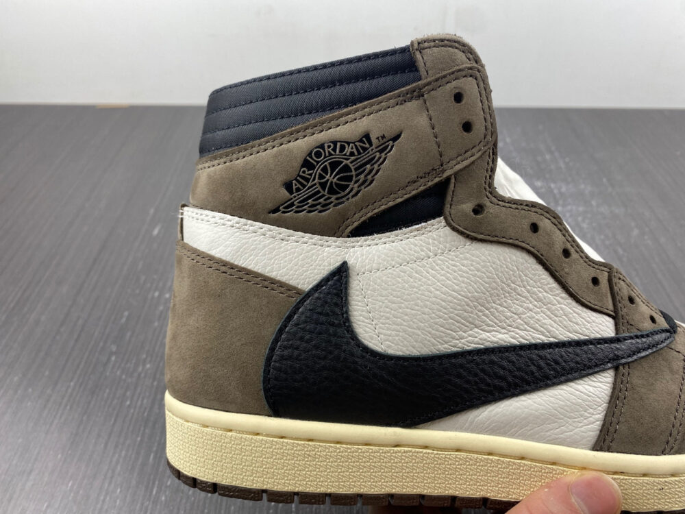 Jordan 1 Retro High Travis Scott Mocha - 7