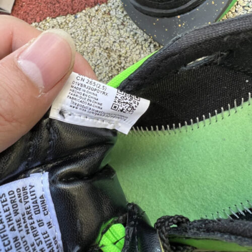 Nike Blazer Low 77 Off-White Electro Green - 17