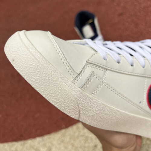 Nike Blazer Mid 77 City Pride Chicago - 2