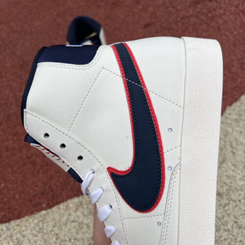 Nike Blazer Mid 77 City Pride Chicago - 3