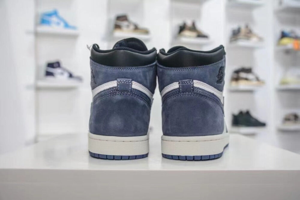Jordan 1 Retro High Blue Moon - 6