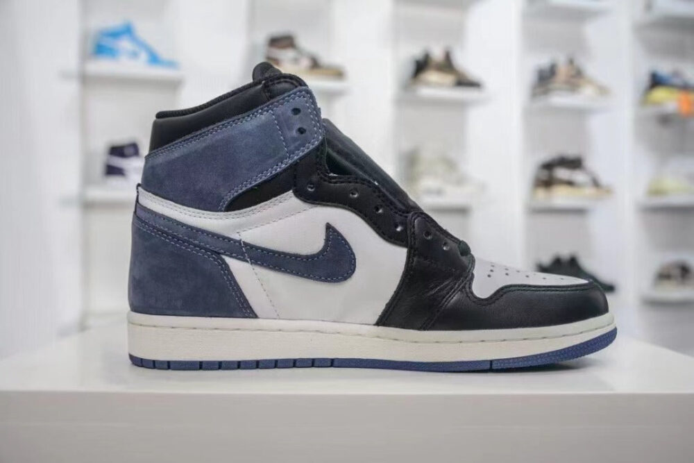 Jordan 1 Retro High Blue Moon - 9
