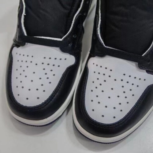 Jordan 1 Retro High Blue Moon - 12