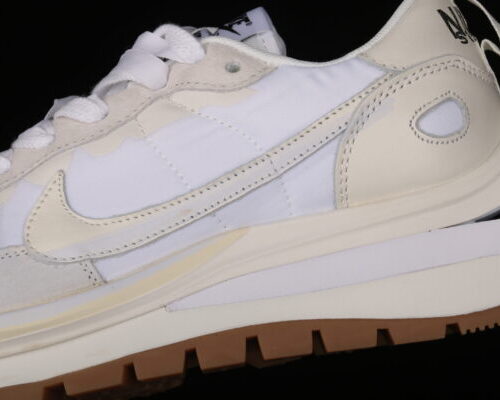 Nike Vaporwaffle, Sacai Sail Gum - 4