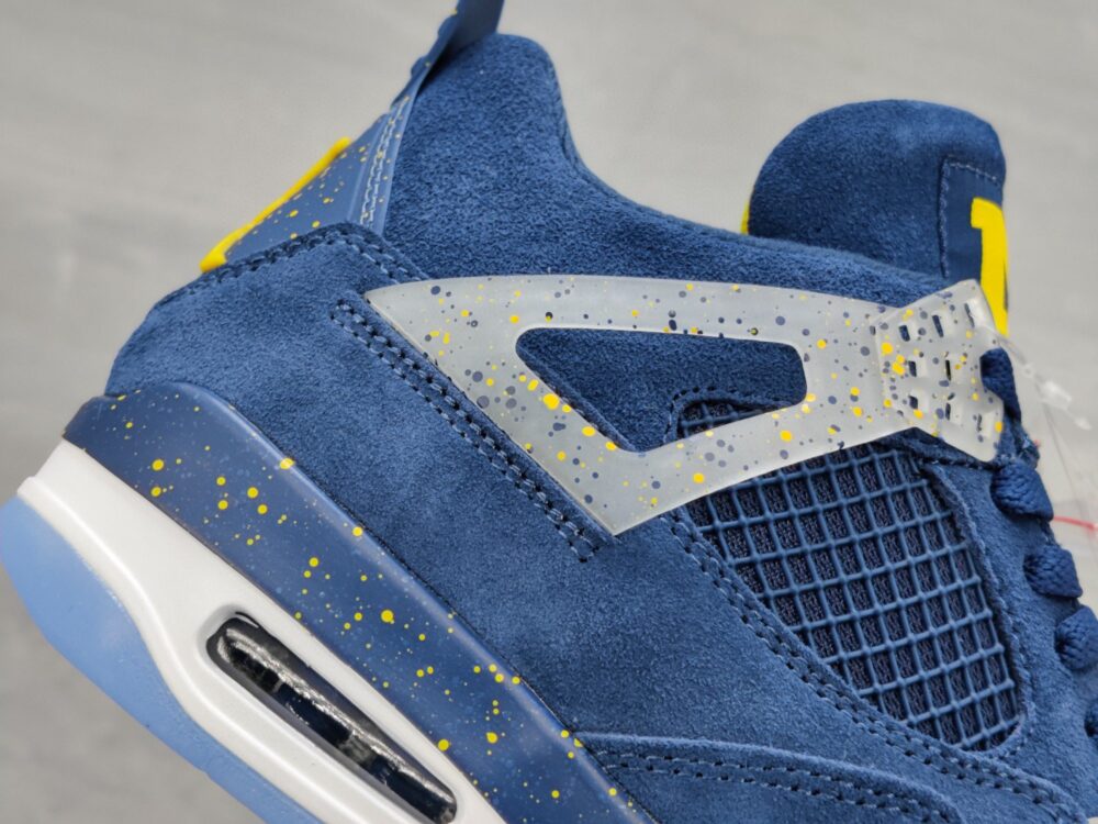 Jordan 4 Retro Michigan (PE) - 11