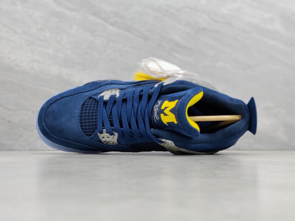 Jordan 4 Retro Michigan (PE) - 9