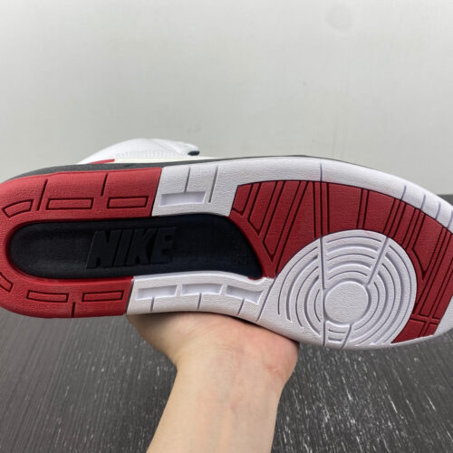 Jordan 2 Retro OG Chicago (2022) - 9