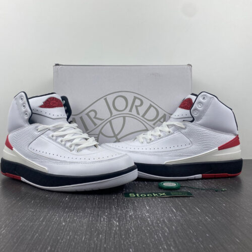 Jordan 2 Retro OG Chicago (2022) - 10