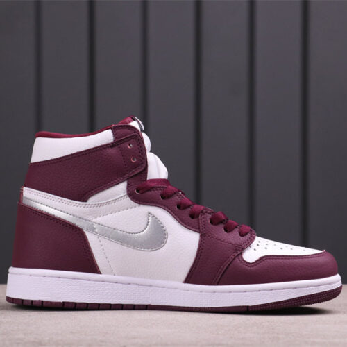 Jordan 1 Retro High OG Bordeaux - 4