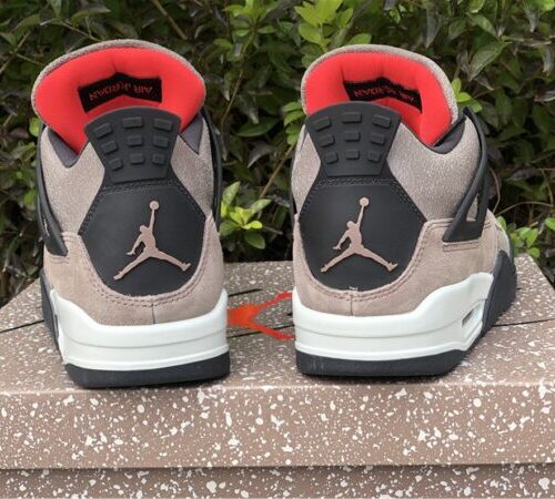 Jordan 4 Retro Taupe Haze - 3