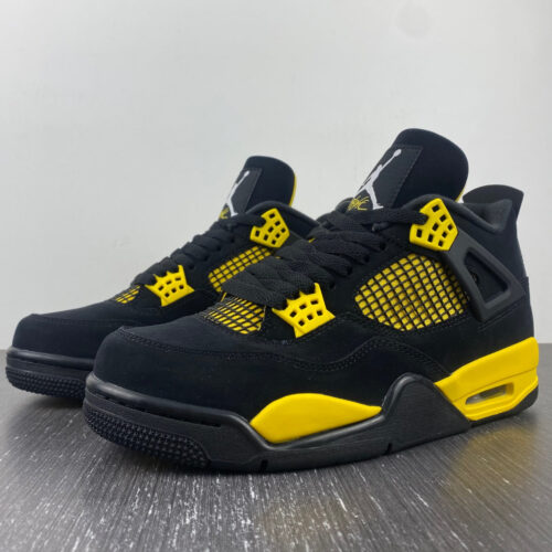 Jordan 4 Retro Thunder - 11