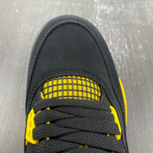 Jordan 4 Retro Thunder - 13