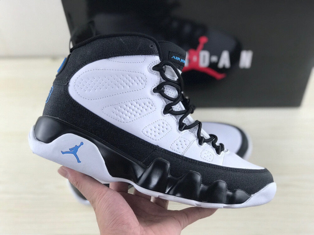 Jordan 9 Retro University Blue - 4