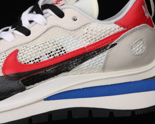 Sacai x Nike LVD Waffle Daybreak Wine Red - 3