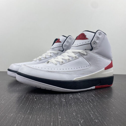 Jordan 2 Retro OG Chicago (2022) - 11