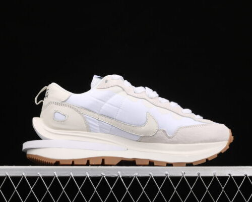 Nike Vaporwaffle, Sacai Sail Gum - 5