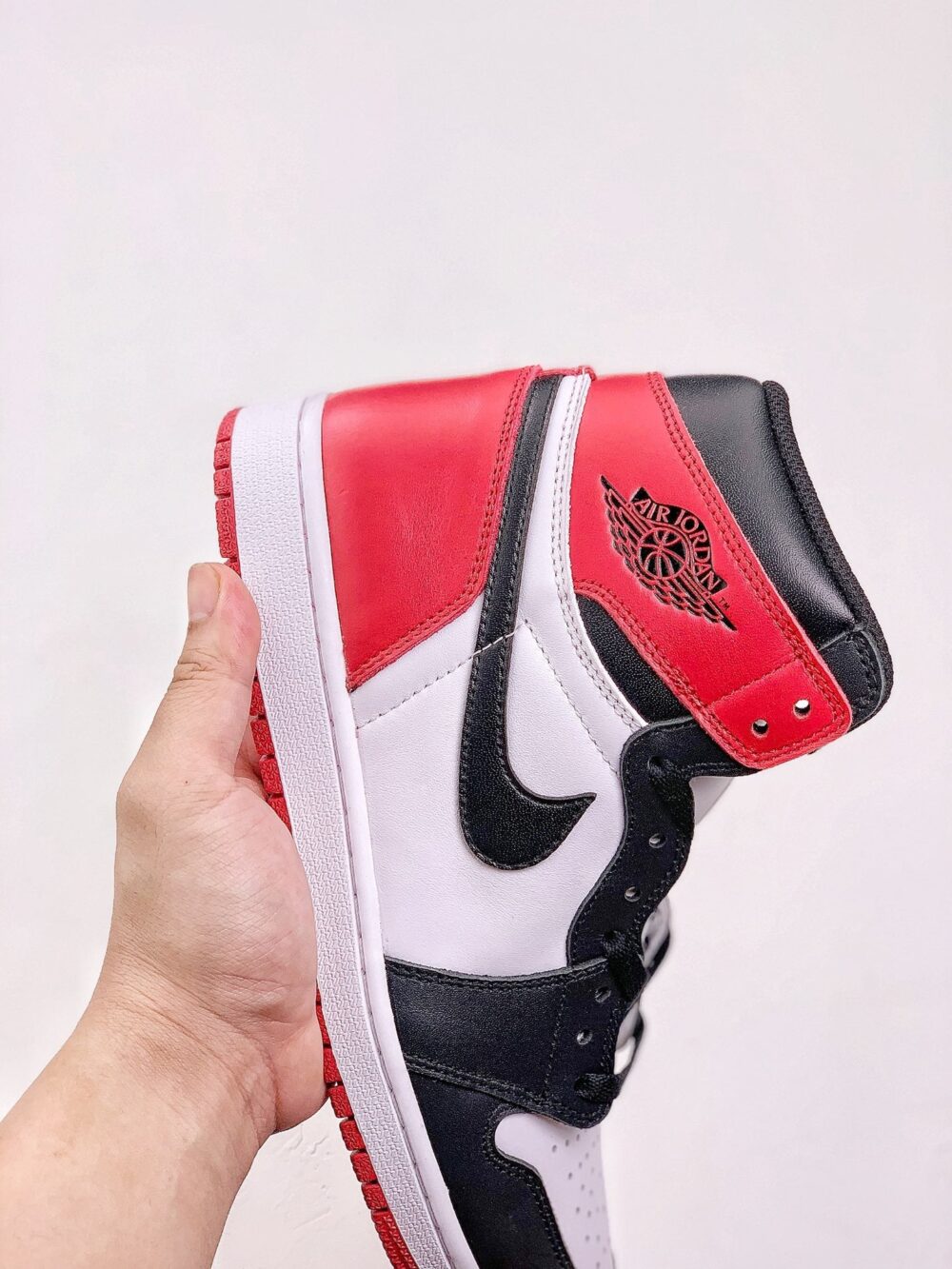Jordan 1 Retro Black Toe (2016) - 7