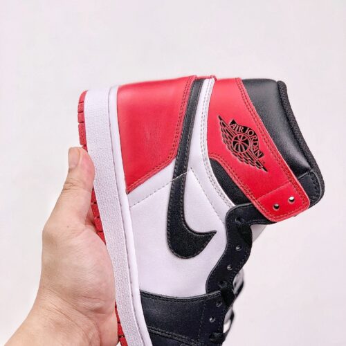 Jordan 1 Retro Black Toe (2016) - 7