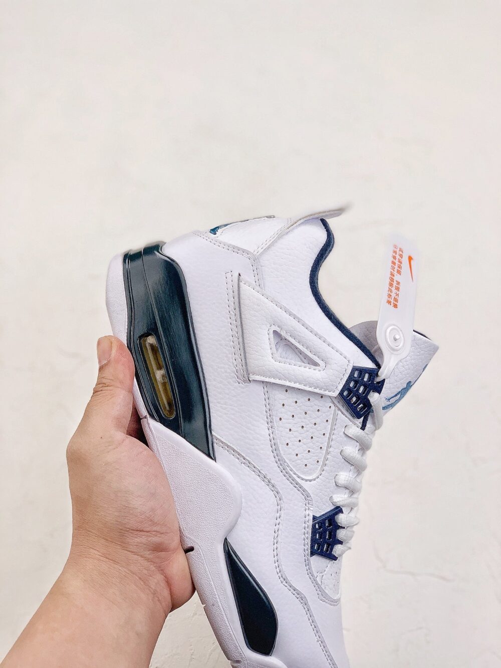Jordan 4 Retro Columbia - 3