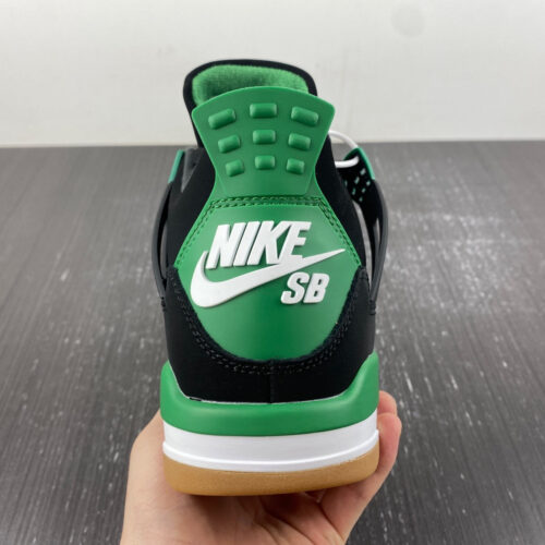 Nike SB x Air Jordan 4 Alternate Black - 3
