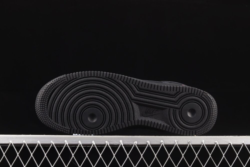 Nike Air Force 1 Low Supreme Black - 7