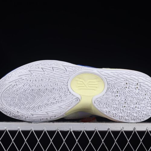 Nike Kyrie Low 5 Butterfly Effect - 3