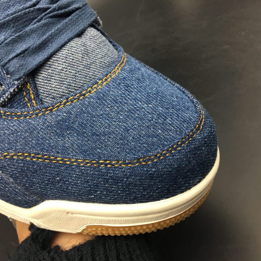 Jordan 4 Retro Levi’s Denim - 9