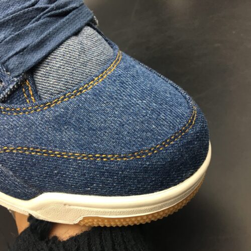 Jordan 4 Retro Levi’s Denim - 9