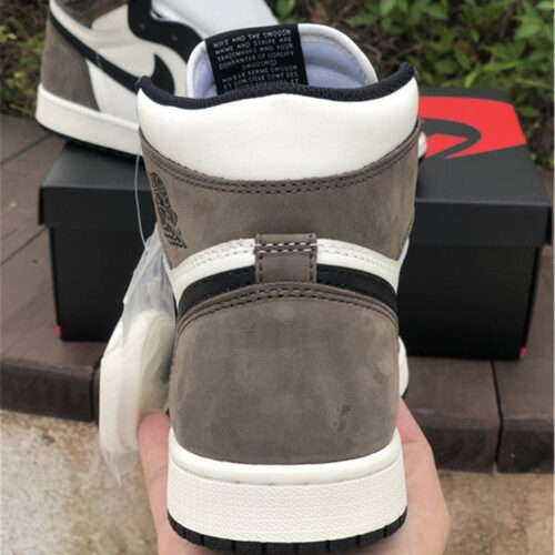 Jordan 1 Retro High Dark Mocha - 2