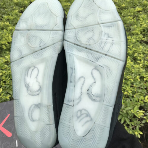Jordan 4 Retro Kaws Black - 2