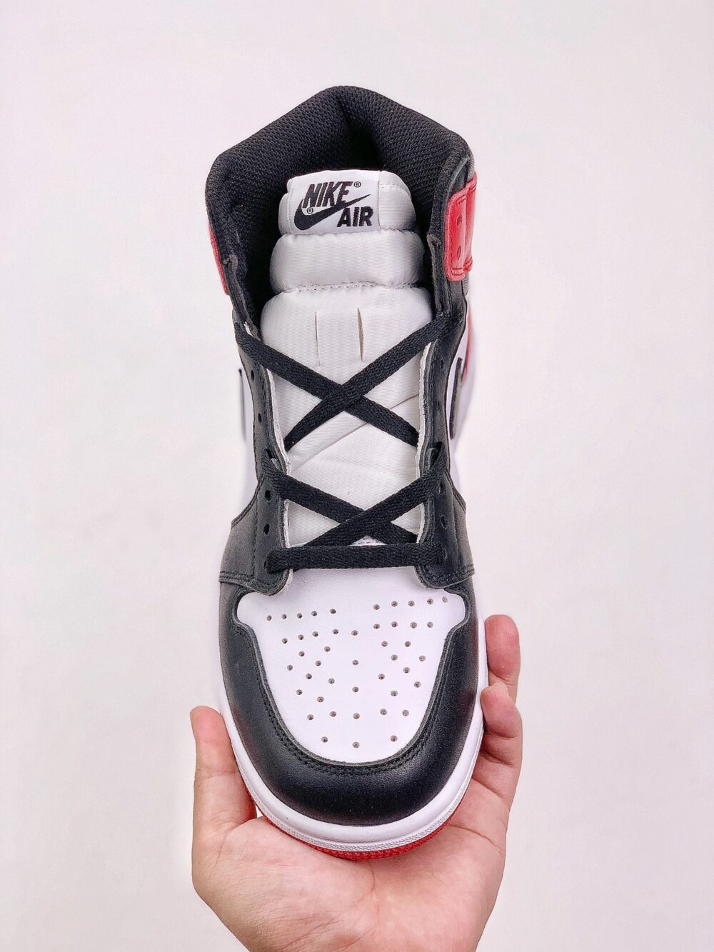 Jordan 1 Retro Black Toe (2016) - 5