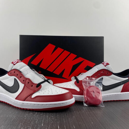 Jordan 1 Retro Low Chicago (2016) - 17