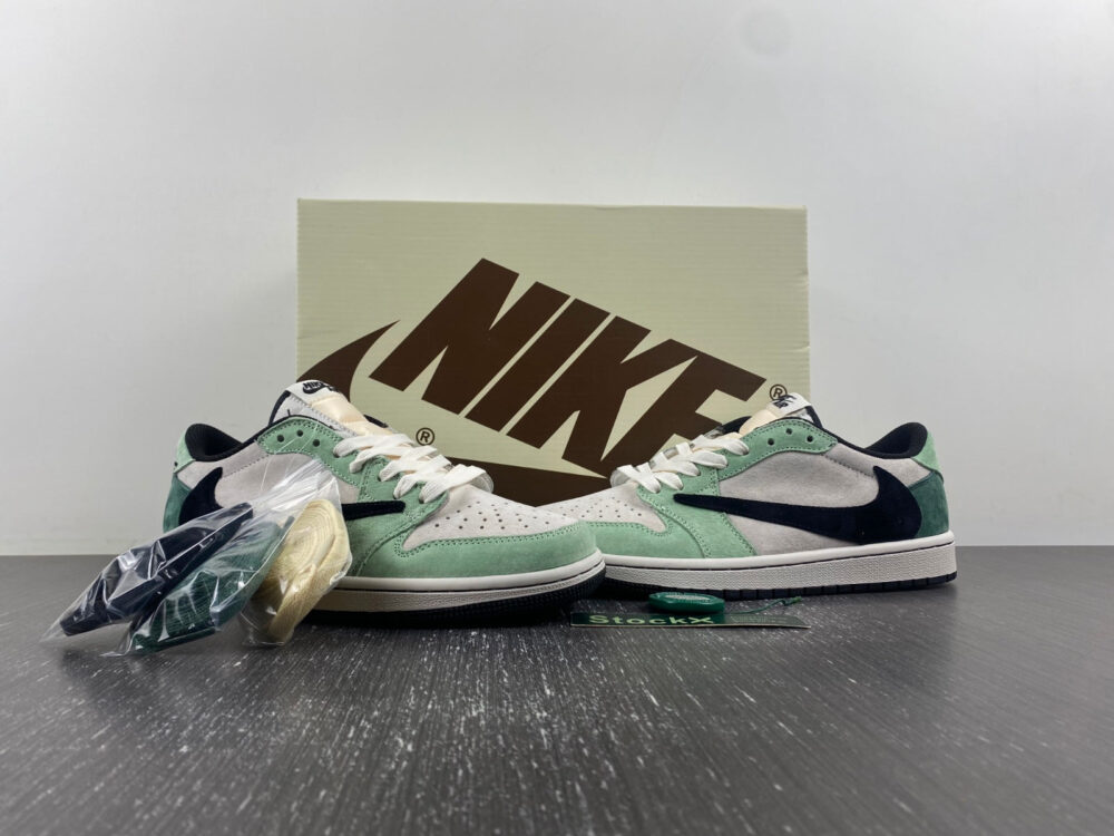 Travis Scott x Air Jordan 1 Green Black - 14
