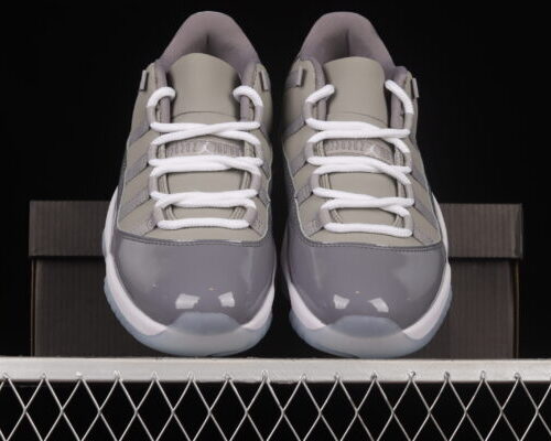 Jordan 11 Retro Low, Cool Grey - 4