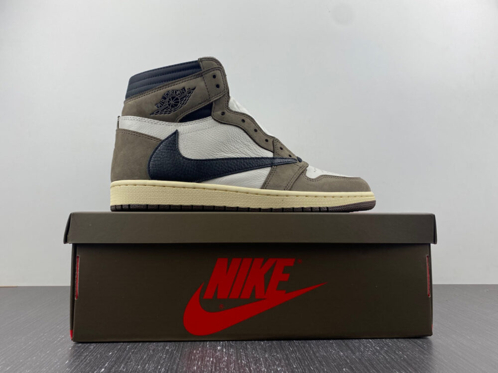 Jordan 1 Retro High Travis Scott Mocha - 17