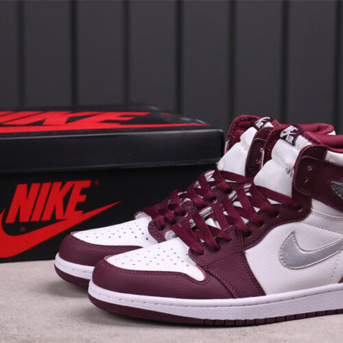 Jordan 1 Retro High OG Bordeaux - 2
