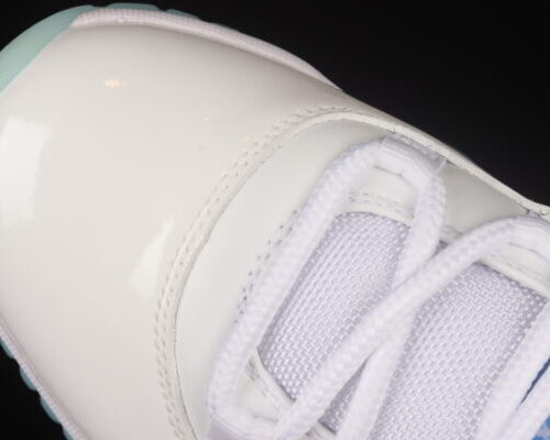Jordan 11 Retro Low, Legend Blue - 4