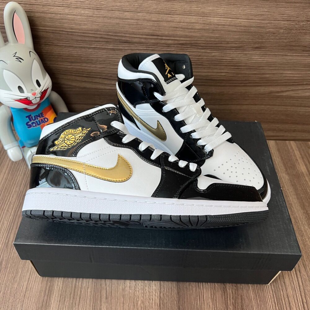 Air Jordan 1 High OG Gold - 7